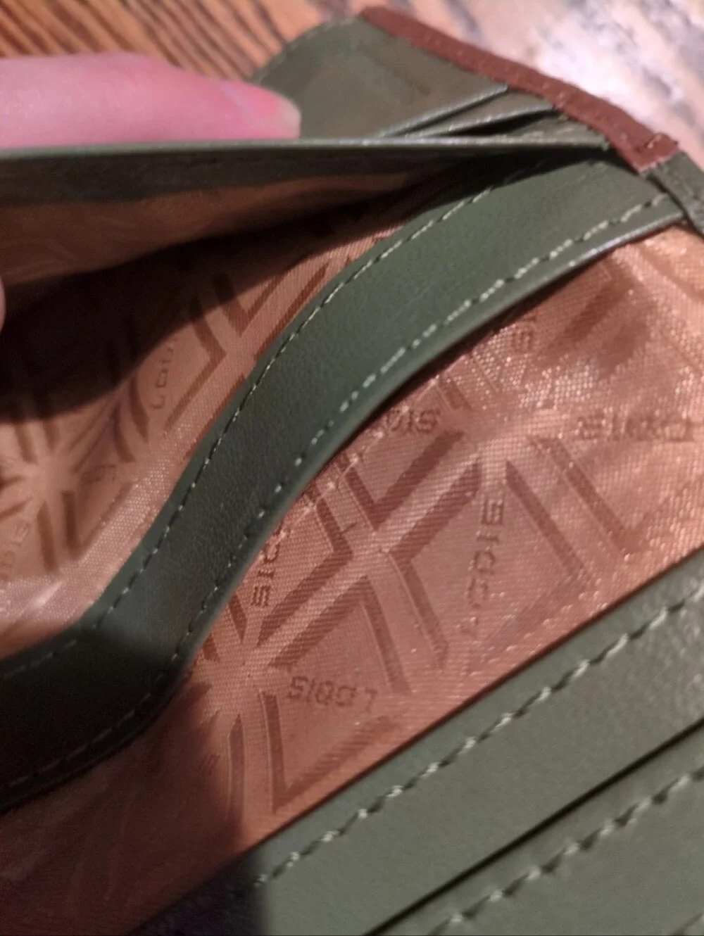 Lodis genuine leather zipper wallet